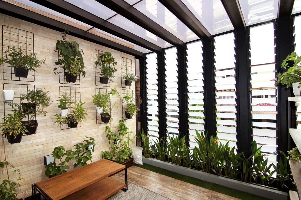 Ventilate outdoor rooms with breezway louvres