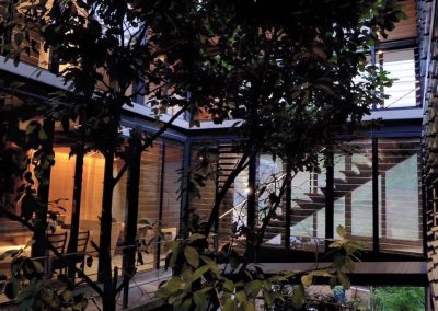 Walls of glazing allow homeowners to feel connected to nature